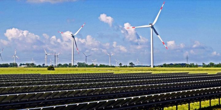 solarpark-1288842_1920-810×405