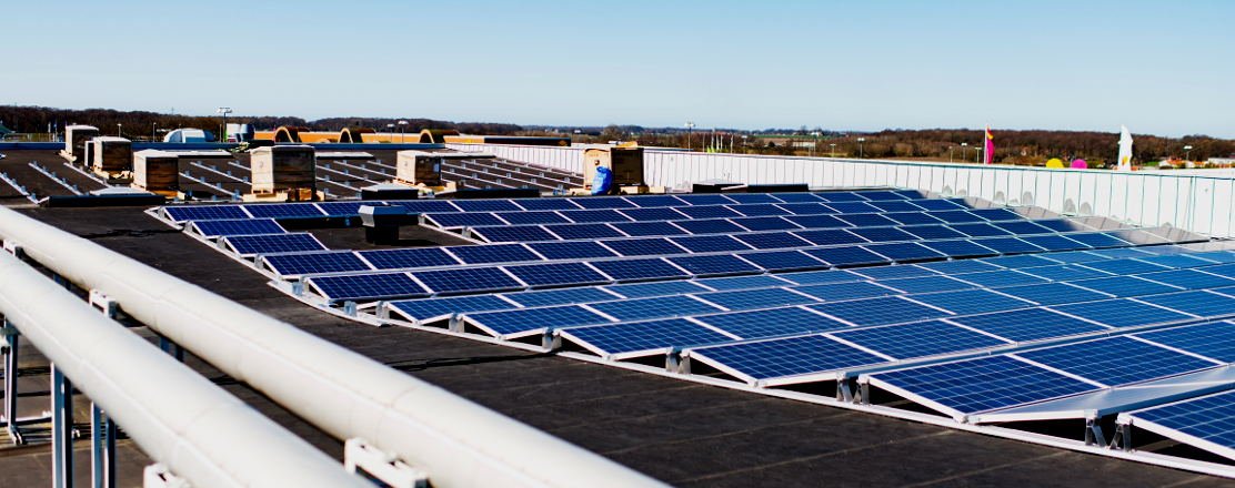 solceller-pa-tak-1112×440