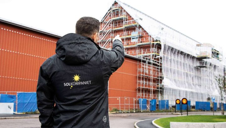 Tobias Karlsson, arbetsledare på Solkompaniet