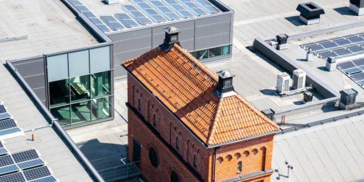 Solcellsanläggning på köpcentrum